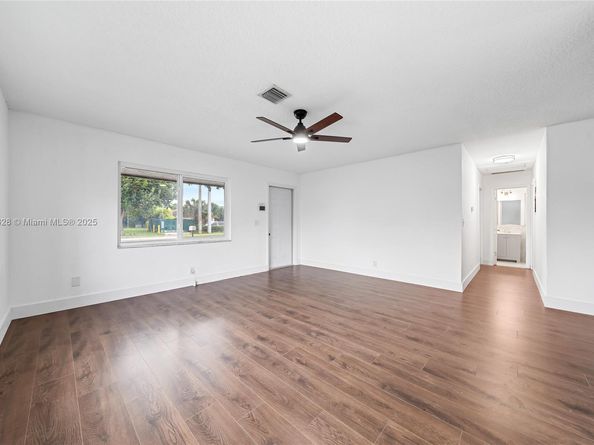 7705 Kimberly Blvd, North Lauderdale FL 33068