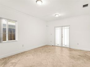 3154 Plaza St, Miami FL 33133