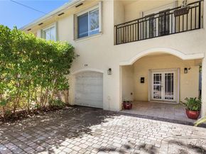 3154 Plaza St, Miami FL 33133