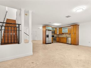 3154 Plaza St, Miami FL 33133