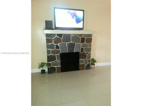 321 NW 13th Ave, Miami FL 33125