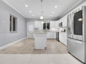 1925 NW 49th St, Miami FL 33142