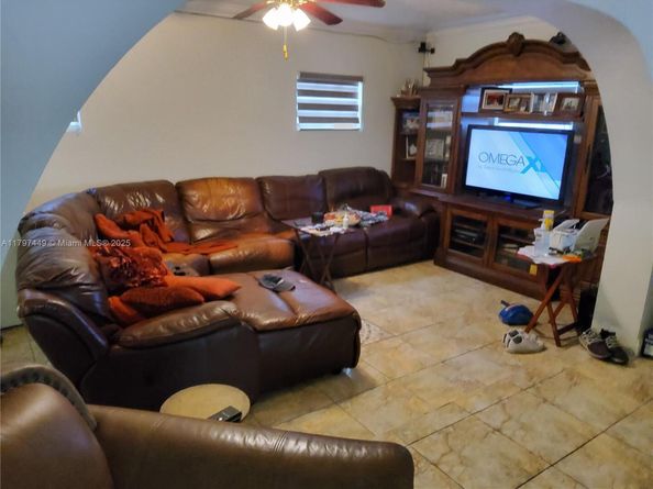 1461 NW 175th Ter, Miami Gardens FL 33169