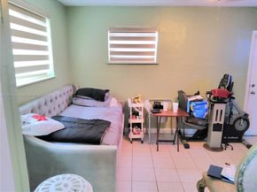 1461 NW 175th Ter, Miami Gardens FL 33169