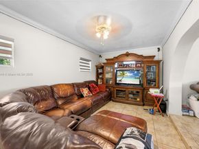 1461 NW 175th Ter, Miami Gardens FL 33169