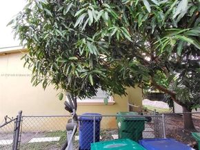 1461 NW 175th Ter, Miami Gardens FL 33169