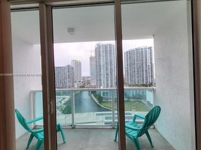 31 SE 5th St 2409, Miami FL 33131