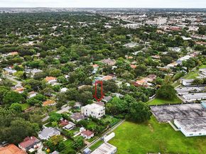 393 Minola Dr, Miami Springs FL 33166