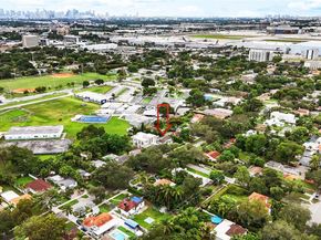 393 Minola Dr, Miami Springs FL 33166
