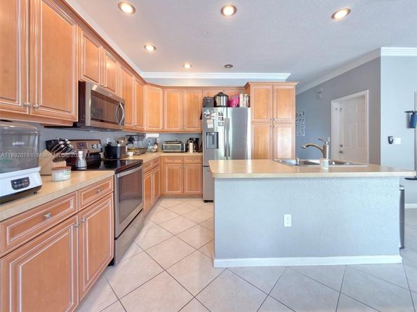 5395 SW 155th Way, Miramar FL 33027