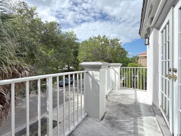 5395 SW 155th Way, Miramar FL 33027