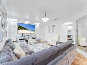 1289 NW 171st Ter, Pembroke Pines FL 33028