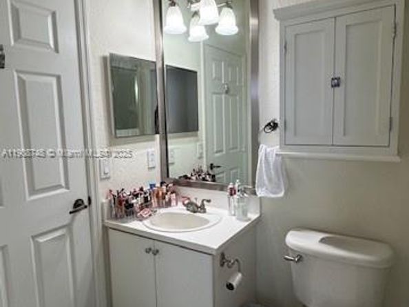 7844 NW 114th Path 7844, Doral FL 33178