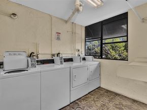 2701 Riverside Dr 303B, Coral Springs FL 33065