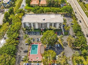 2701 Riverside Dr 303B, Coral Springs FL 33065