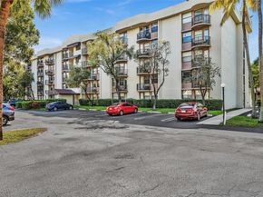 2701 Riverside Dr 303B, Coral Springs FL 33065