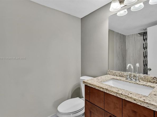 2701 Riverside Dr 303B, Coral Springs FL 33065