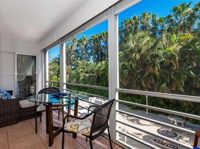 400 NE 14th Ave 214, Hallandale Beach FL 33009