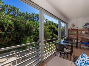 400 NE 14th Ave 214, Hallandale Beach FL 33009