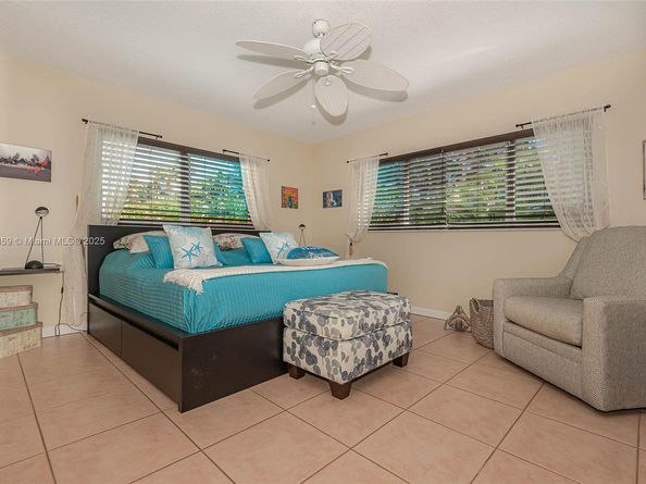 400 NE 14th Ave 214, Hallandale Beach FL 33009