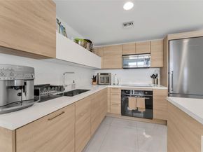 16385 Biscayne Blvd 1819, North Miami Beach FL 33160