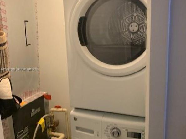 1010 Brickell Ave 1510, Miami FL 33131