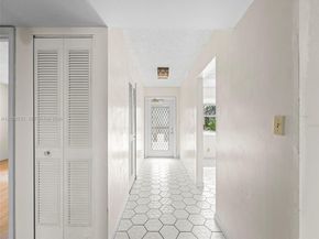 480 NW 76th Ave 102, Margate FL 33063