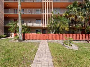 480 NW 76th Ave 102, Margate FL 33063