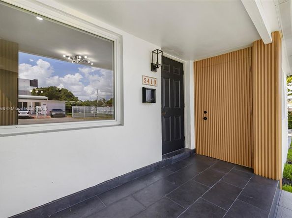 5410 SW 2nd St, Miami FL 33134