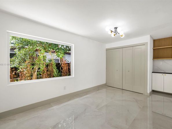 5410 SW 2nd St, Miami FL 33134