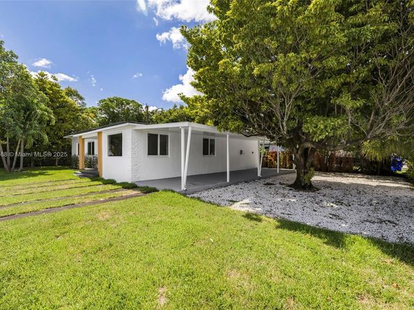 5410 SW 2nd St, Miami FL 33134