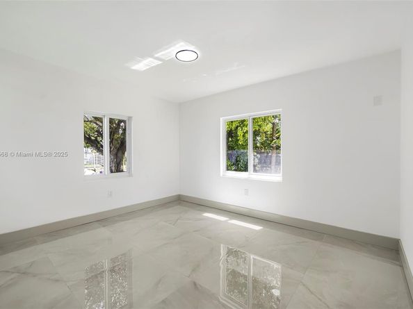 5410 SW 2nd St, Miami FL 33134