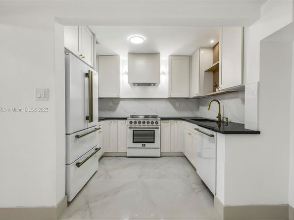 5410 SW 2nd St, Miami FL 33134