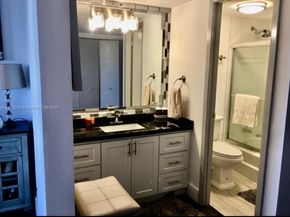 11111 Biscayne Blvd 4D, Miami FL 33181