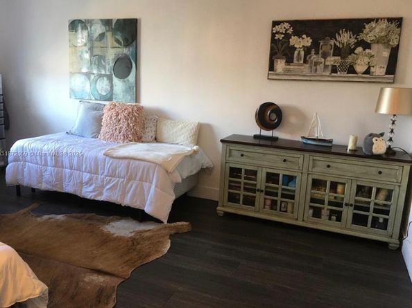 11111 Biscayne Blvd 4D, Miami FL 33181