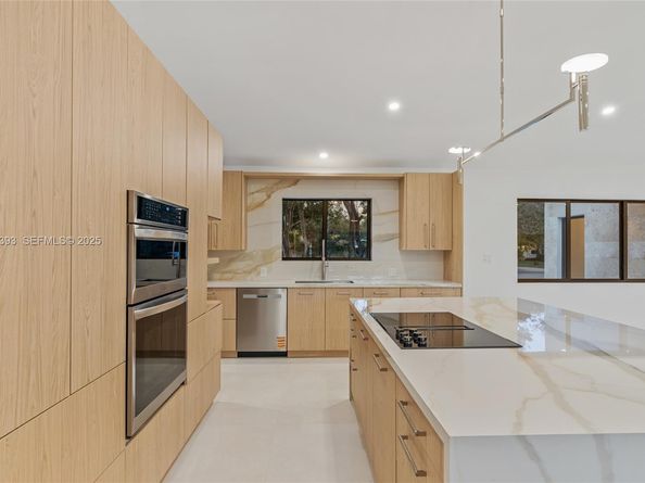 12940 SW 73rd Ave, Pinecrest FL 33156