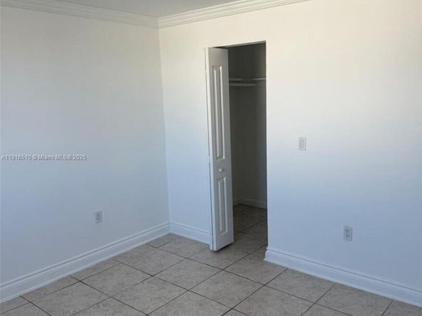 3527 NE 168th St 301, North Miami Beach FL 33160