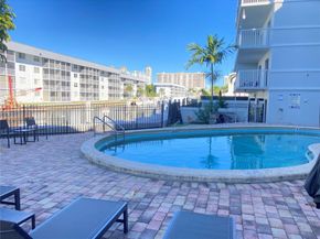 3527 NE 168th St 301, North Miami Beach FL 33160