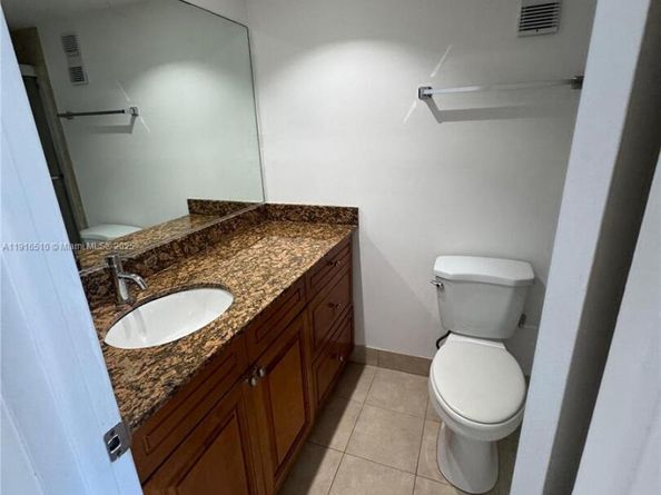 3527 NE 168th St 301, North Miami Beach FL 33160