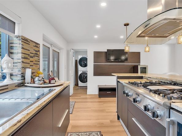 1347 71 St, Miami Beach FL 33141