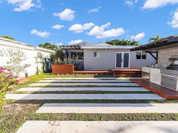 1347 71 St, Miami Beach FL 33141