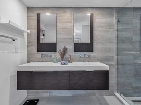 1347 71 St, Miami Beach FL 33141