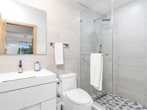 1347 71 St, Miami Beach FL 33141