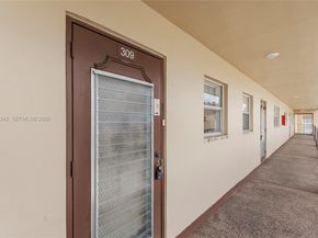 8950 Sunrise Lakes Blvd 309, Sunrise FL 33322