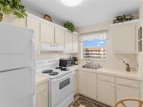 8950 Sunrise Lakes Blvd 309, Sunrise FL 33322