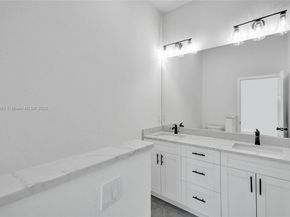 871 NW 27th Ter, Fort Lauderdale FL 33311