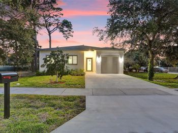 871 NW 27th Ter