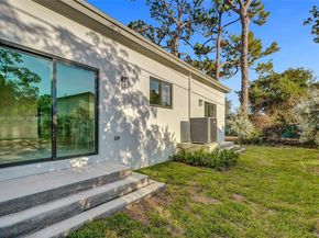 871 NW 27th Ter, Fort Lauderdale FL 33311