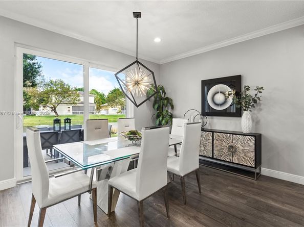 5854 Eagle Cay Cir, Coconut Creek FL 33073