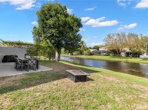 5854 Eagle Cay Cir, Coconut Creek FL 33073